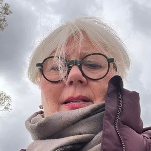 Meet your Posher, Dianne